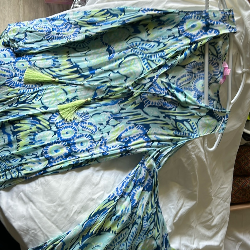 Lilly Pulitzer Dress Blue size XS like new.
